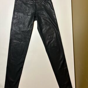 Offline by Aerie black with a hint of shimmer Leggings